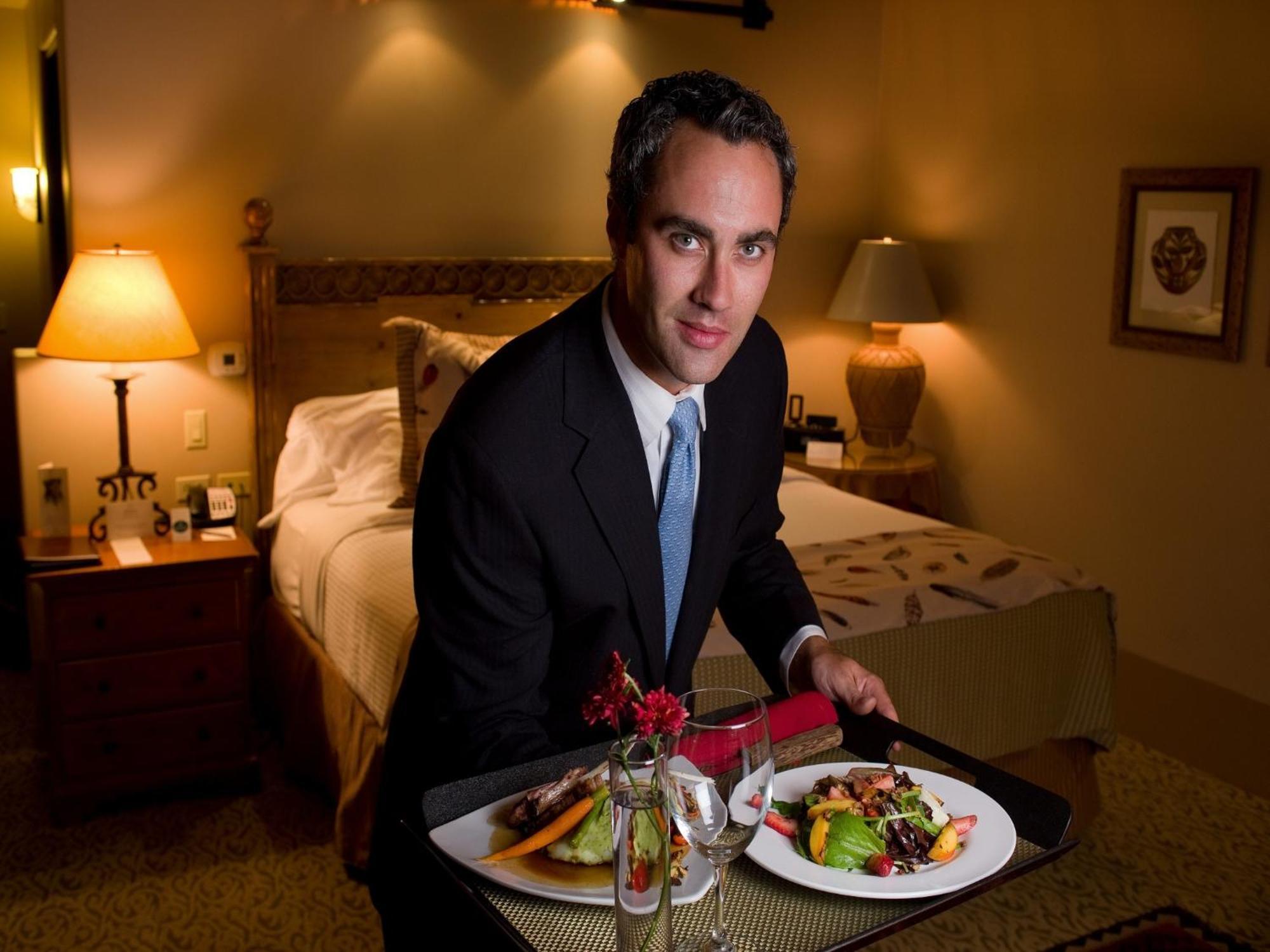 Hacienda Fireplace Suite